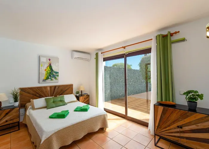 Yaiza By ヴィラ *